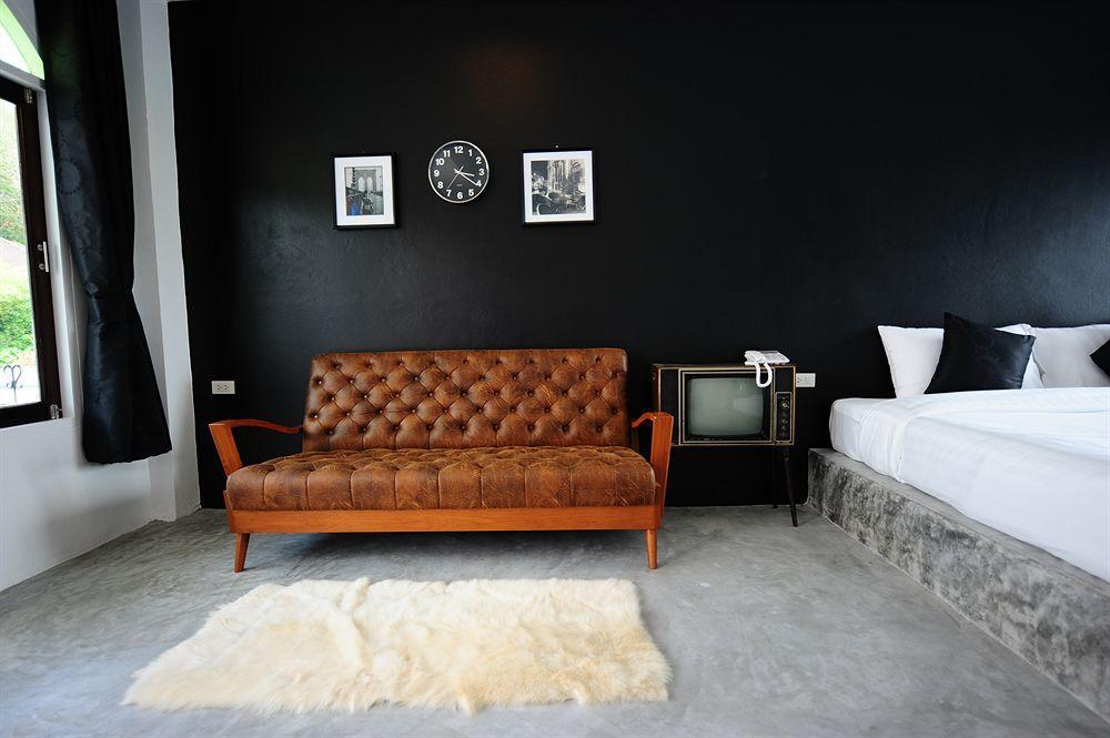 Chic Boutique Hotel Phuket Bagian luar foto