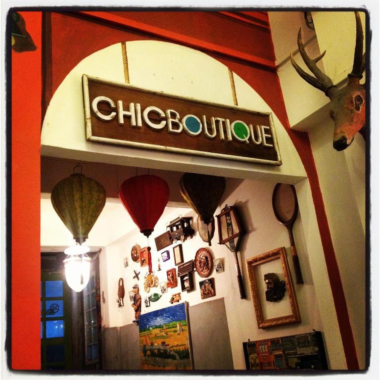 Chic Boutique Hotel Phuket Bagian luar foto