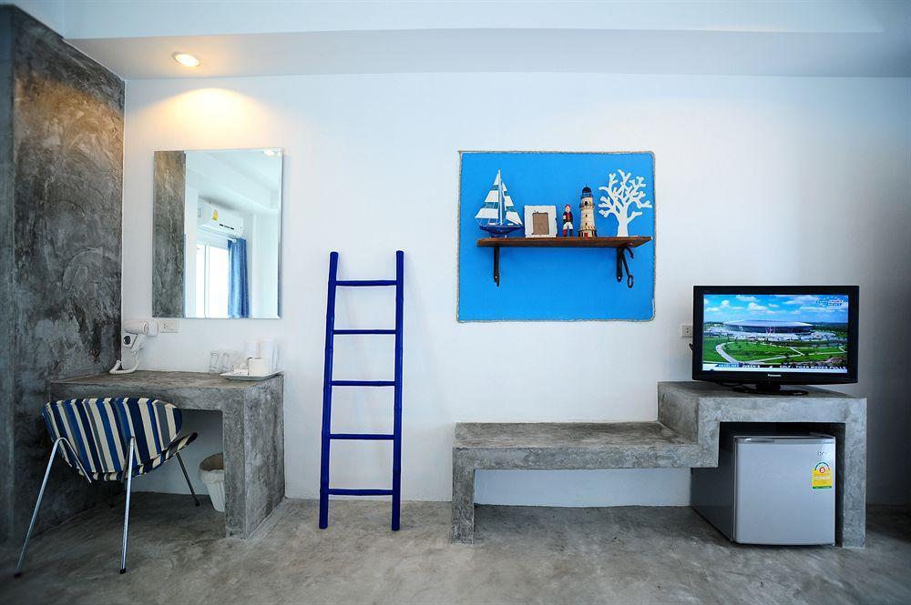 Chic Boutique Hotel Phuket Bagian luar foto
