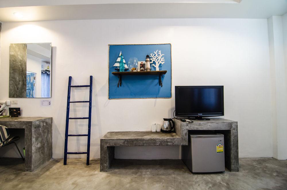 Chic Boutique Hotel Phuket Bagian luar foto