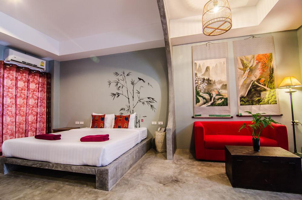 Chic Boutique Hotel Phuket Bagian luar foto