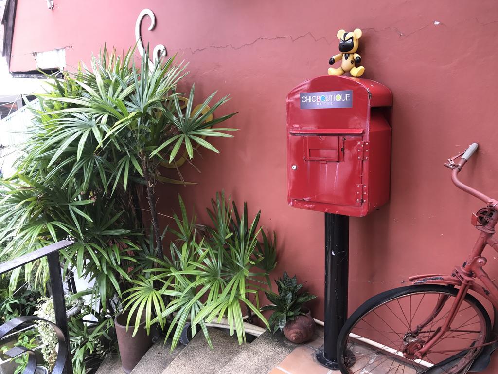 Chic Boutique Hotel Phuket Bagian luar foto