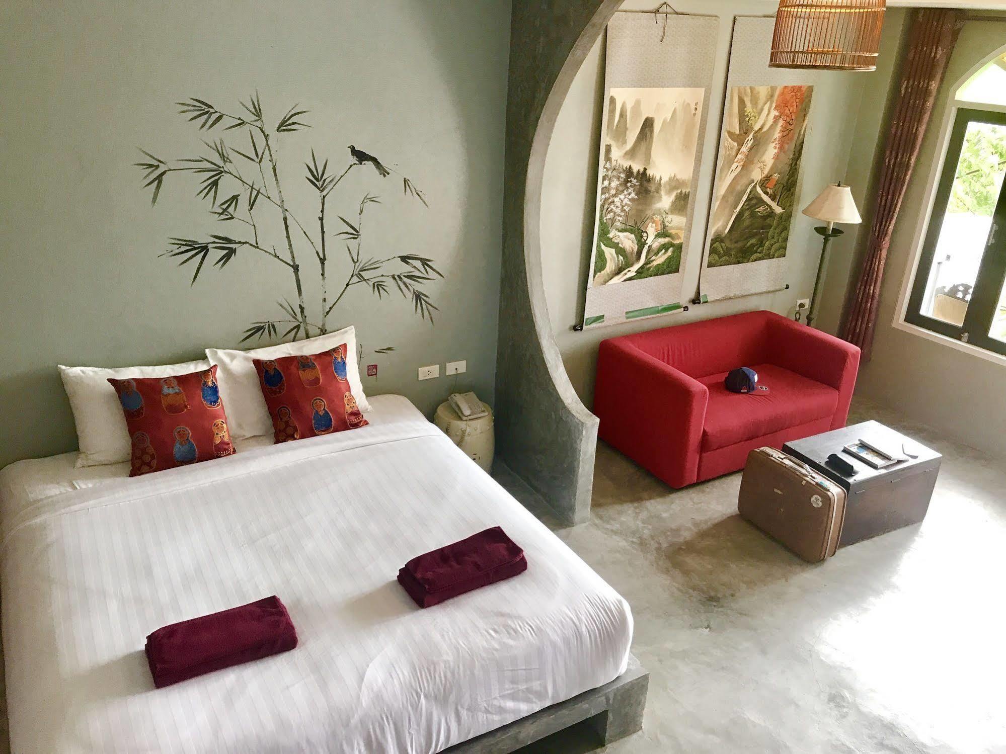 Chic Boutique Hotel Phuket Bagian luar foto